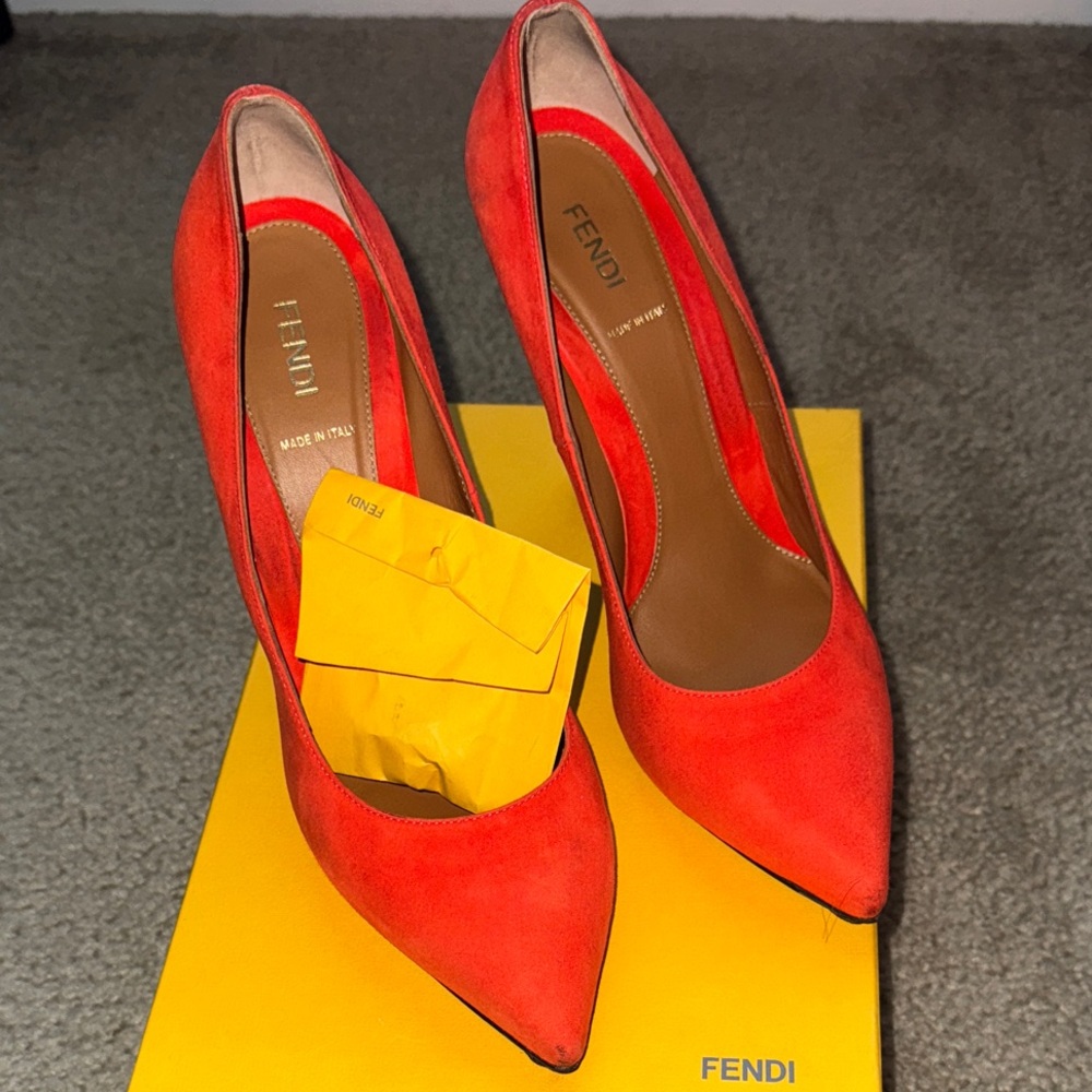 Fendi Women's Vibrant Orange Heels sz 41.